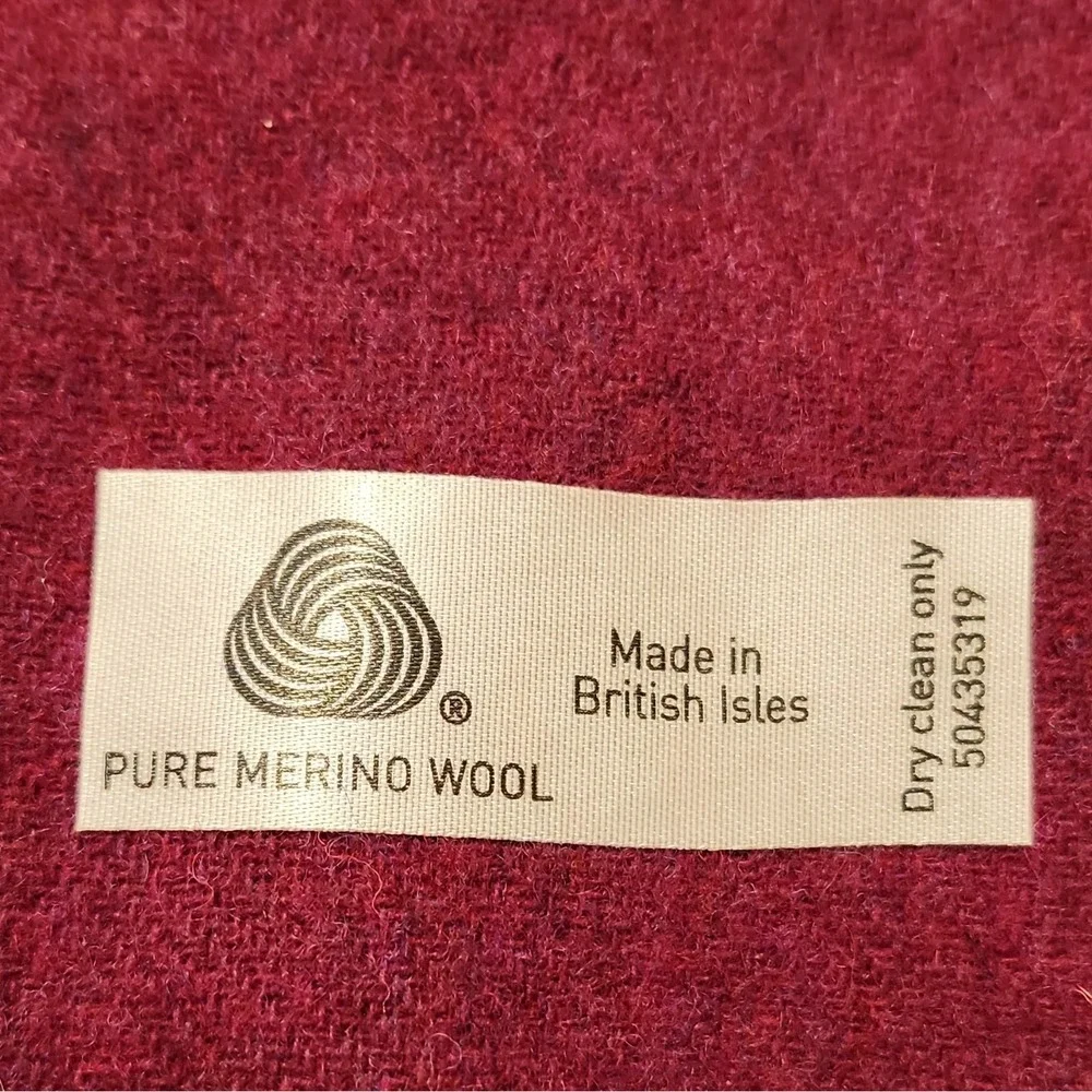 NWT Bronte by Moon Pure Merino Wool Scarf Burgundy Claret Made in Great Britain